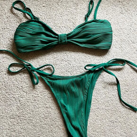 Sea Molly Green Bikini - Picture 1 of 3